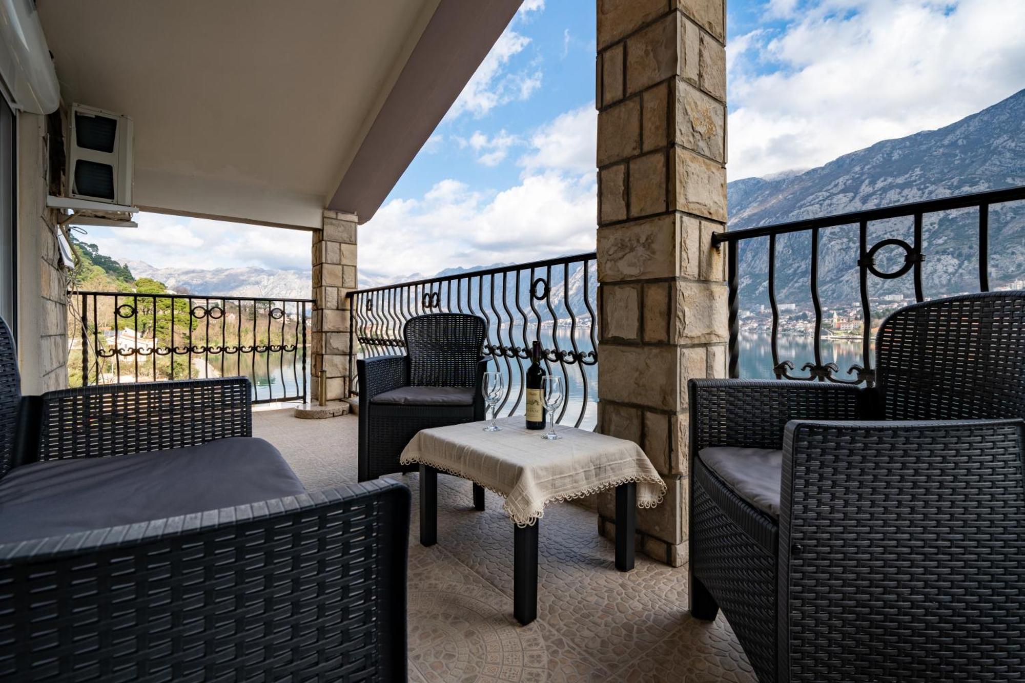 Apartments Vukovic Κότορ Εξωτερικό φωτογραφία