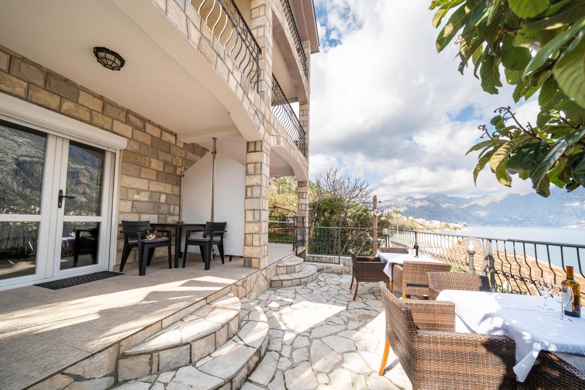 Apartments Vukovic Κότορ Εξωτερικό φωτογραφία